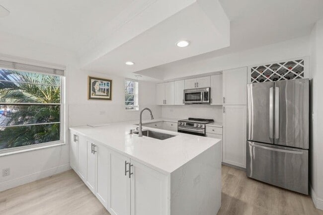 property at 664 Forsyth St