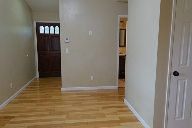 14831 Espola Rd in Poway, CA - Building Photo - Building Photo