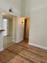 370 N Civic Dr in Walnut Creek, CA - Building Photo - Building Photo