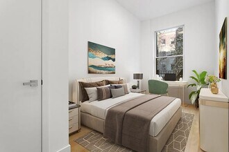 301 E 10th St, Unit 5 in New York, NY - Building Photo - Building Photo