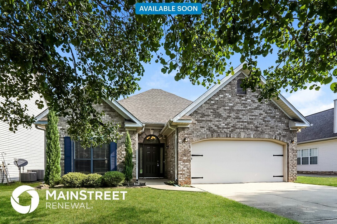 1129 Alden Glen Dr in Moody, AL - Building Photo