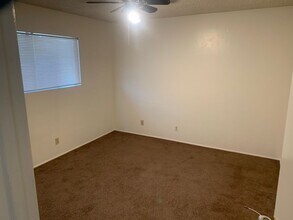 3713 Cardinal Ave in Bakersfield, CA - Building Photo - Building Photo