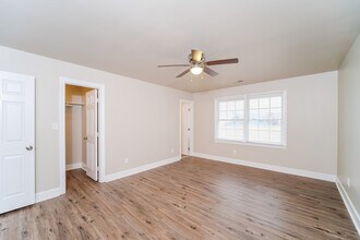 207 Sweet Bay Ct in Harvest, AL - Building Photo - Building Photo