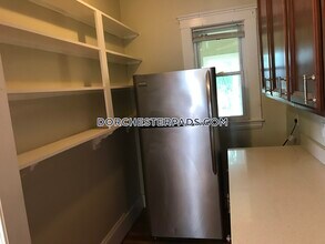 17 Manley St in Boston, MA - Building Photo - Building Photo