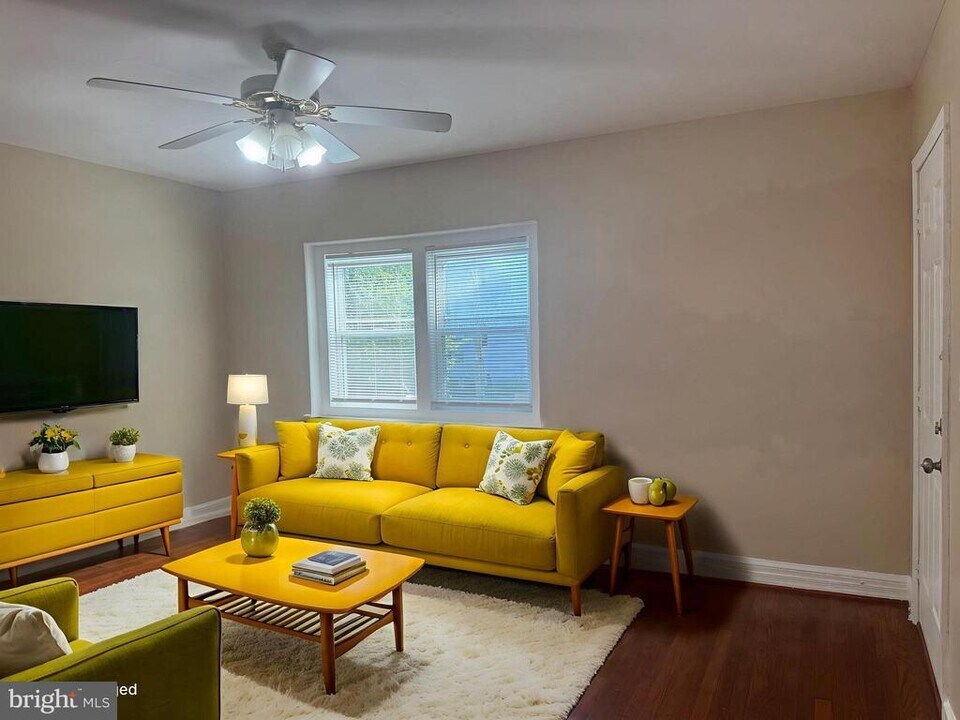 4809 4th St NW in Washington, DC - Building Photo