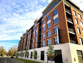 The Hazelton in Royal Oak, MI - Building Photo - Building Photo