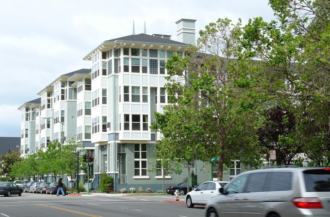 672 11th St in Oakland, CA - Building Photo