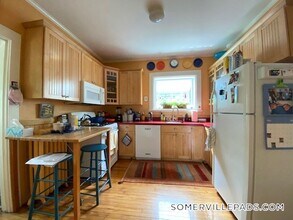 16 Chetwynd Rd in Somerville, MA - Building Photo - Building Photo