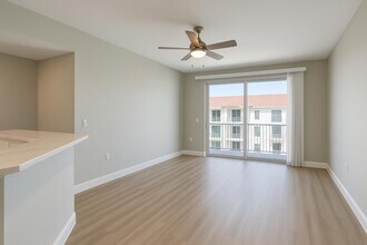 221 Villa Cir in Boynton Beach, FL - Building Photo - Building Photo