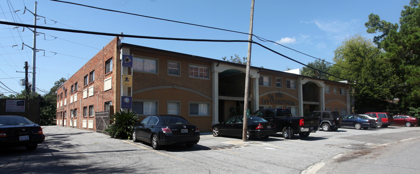 The Ivy Courtyard in Baton Rouge, LA - Building Photo