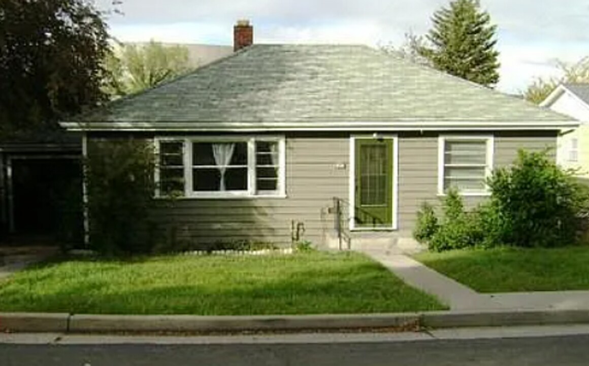 1516 Hillside Dr in Reno, NV - Building Photo