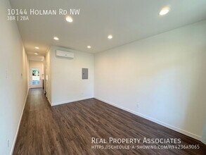 10144 Holman Rd NW in Seattle, WA - Building Photo - Building Photo