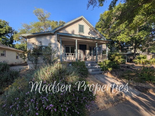 property at 1223 Arcadian Ave
