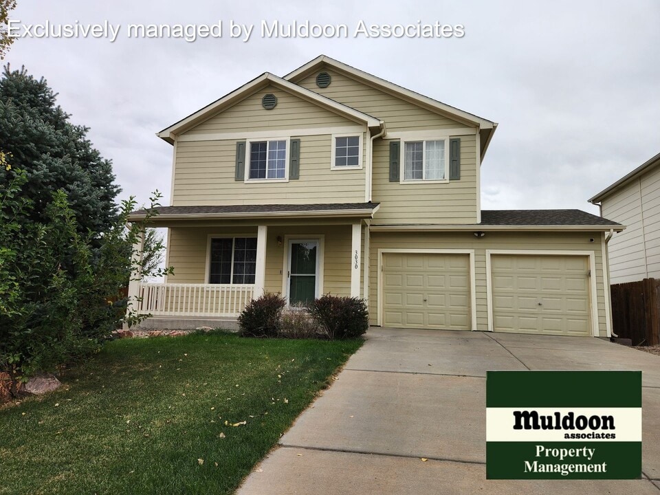 3030 Candice Ln in Pueblo, CO - Building Photo