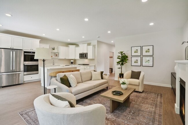 property at 613 S Division St