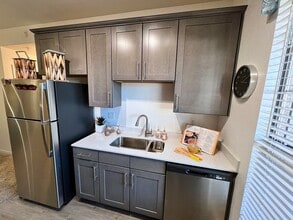 TGM Ocotillo Bay in Chandler, AZ - Foto de edificio - Building Photo