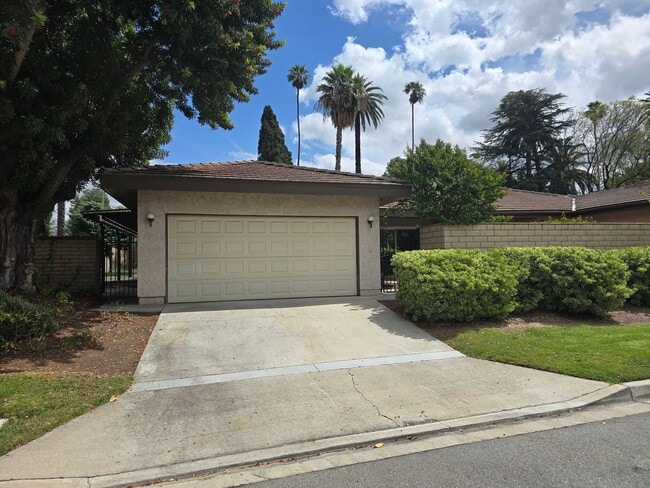 property at 5404 Quince St