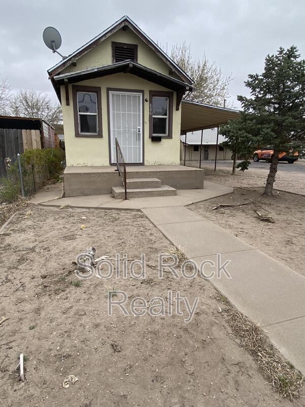 property at 806 E Mesa Ave