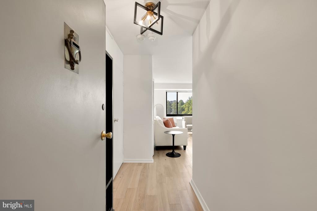 5410 Connecticut Ave NW in Washington, DC - Building Photo