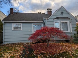 1544 Southeast Tolman Street in Portland, OR - Building Photo
