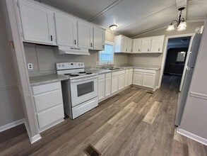 97 White Oak Village in Rainbow City, AL - Building Photo - Building Photo