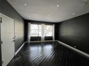 742 12th St in Miami Beach, FL - Building Photo - Building Photo