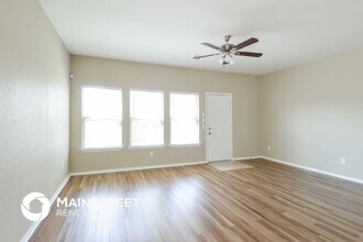 9138 Vondel Park in Converse, TX - Building Photo - Building Photo