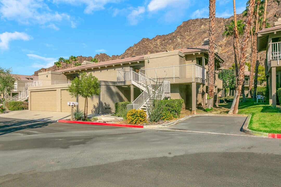 46644 Arapahoe Ln in Indian Wells, CA - Building Photo