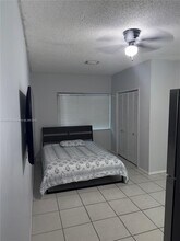 13142 SW 5th St in Miami, FL - Building Photo - Building Photo