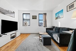 193 E 4th St, Unit 6F in New York, NY - Building Photo