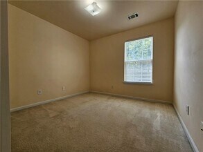 2200 Meadow Peak Rd in Duluth, GA - Building Photo - Building Photo