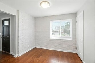 4123 St Johns Terrace in Cincinnati, OH - Building Photo - Building Photo