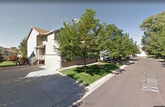 1010 Winona Cir in Loveland, CO - Building Photo - Building Photo