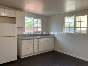 2360 Golden Ave in Long Beach, CA - Building Photo - Building Photo