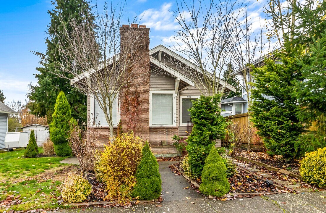 2310 Rainier Ave in Everett, WA - Building Photo