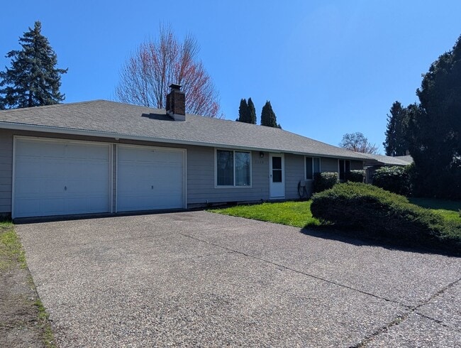 2549 York St in Eugene, OR - Building Photo - Building Photo