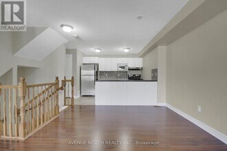 772 Chapman Mills Dr in Ottawa, ON - Building Photo - Building Photo