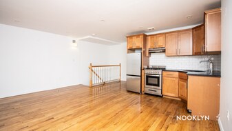 789 Greene Ave in Brooklyn, NY - Building Photo