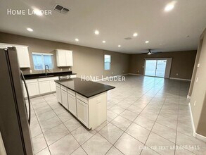 36725 N Alderney Ct in San Tan Valley, AZ - Building Photo - Building Photo