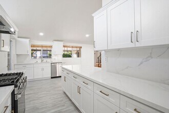 8836 Oneida Ave in Los Angeles, CA - Building Photo - Building Photo