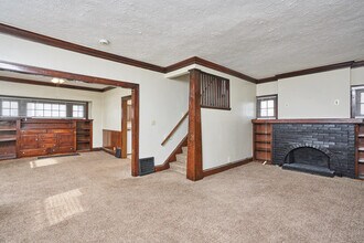 349 Beechwood Dr in Akron, OH - Building Photo - Building Photo