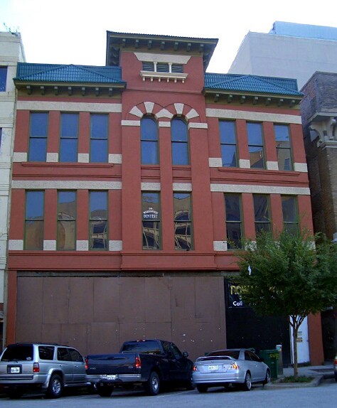 1014 Prairie St in Houston, TX - Building Photo