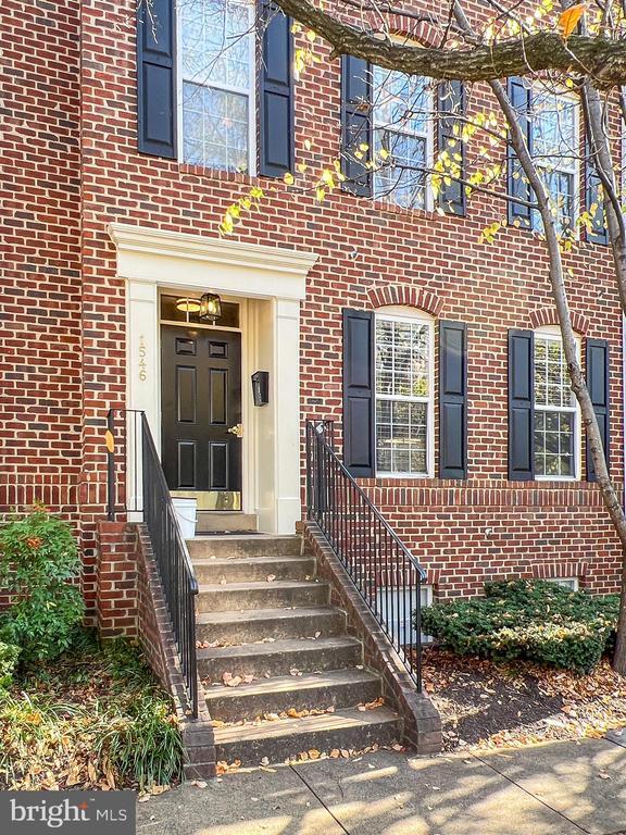 1546 Northern Neck Dr in Vienna, VA - Building Photo - Building Photo