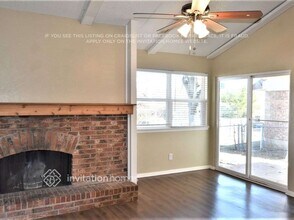 705 Via Avenida in Mesquite, TX - Foto de edificio - Building Photo