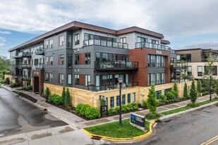 Ventana in Wayzata, MN - Building Photo