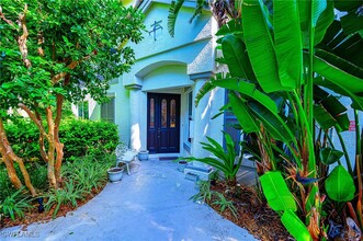 133 Colonade Cir in Naples, FL - Building Photo - Building Photo