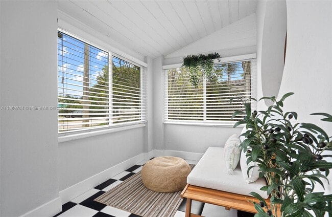 1636 Arthur St in Hollywood, FL - Building Photo - Building Photo
