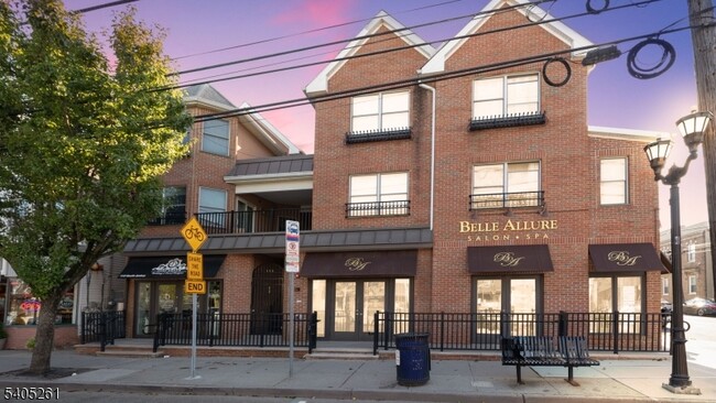 property at 112 N Broadway