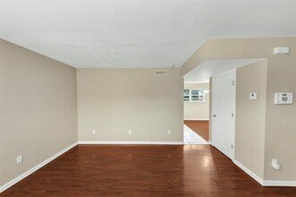 4701 Flat Shoals Rd in Union City, GA - Building Photo - Building Photo