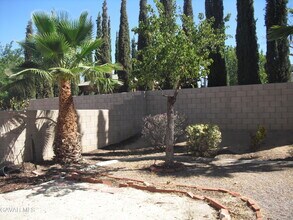 40112 Castana Ln in Palmdale, CA - Building Photo - Building Photo